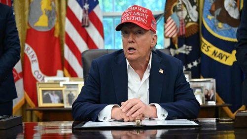 Trump dice que Chicago y Nueva York serán las próximas ciudades que sean "seguras" por las autoridades federales.