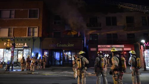 Mayor incendio en Montreal: 120 bomberos desplegados, una persona hospitalizada