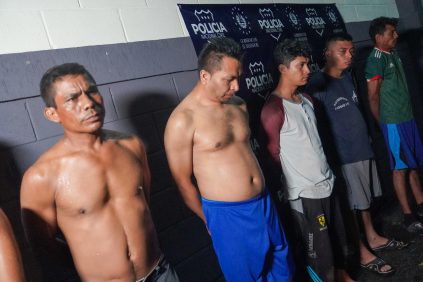 Desarticulan red criminal que abastecía alimentos a pandilleros escondidos del Régimen de Excepción |