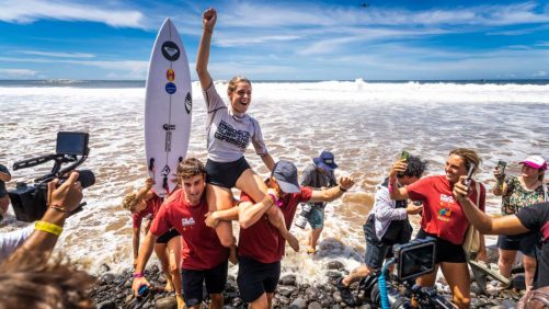 Joven española se proclama ganadora de torneo de surf en El Salvador |