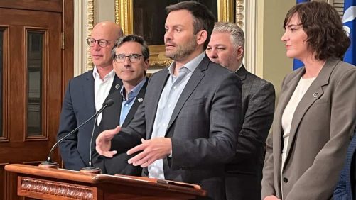El PQ se compromete a prohibir los signos religiosos "aparentes" a los estudiantes de primaria