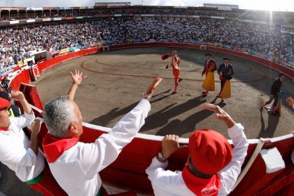 Colombia Prohíbe Las Corridas de Toros, El Coleo y Lasas de Gallos: La Ley Envertar en Vigor EN 2027 | Internacional | Noticias