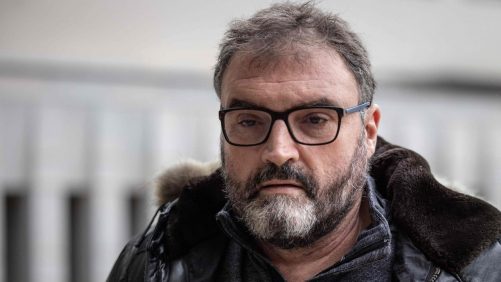 Pacientes envenenados: un anestesiólogo acusado de 12 asesinatos ante la justicia en Francia