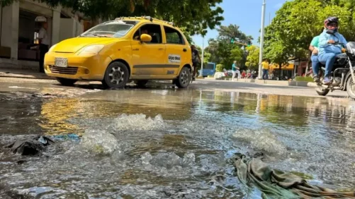 Santa Marta estalla en protestas contra la crisis de agua y alcantarillado; culpan a la Essmar