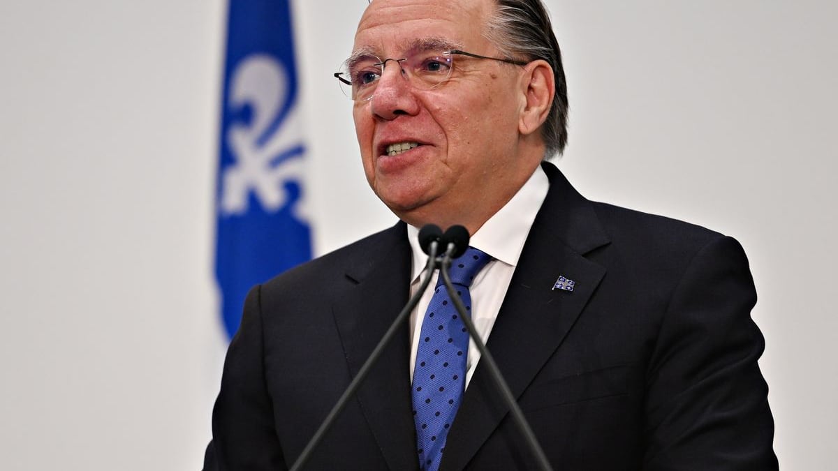François Legault deja de lado la controvertida reforma del régimen ...