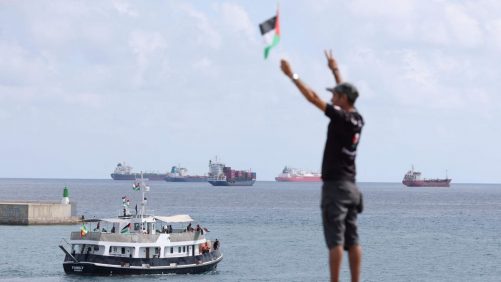 La flotilla para Gaza continúa su ruta a pesar de las "maniobras de intimidación"