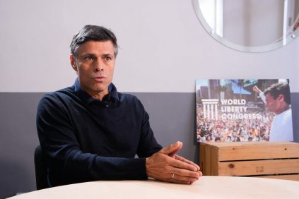 Leopoldo López ve a Nicolás Maduro “arrinconado” y le acusa de querer poner un “dique de amenaza” | Internacional | Noticias
