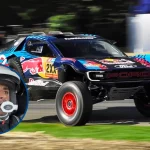 Carlos Sainz prueba el coche de su padre para el Rally Dakar: "¡Papá, por Dios, cuidado!"