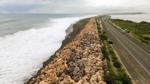 Huracán “Melissa” se intensifica y continúa su letal trayectoria en el Caribe