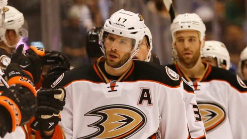 El ex jugador de la NHL Ryan Kesler acusado de conducta sexual criminal
