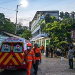 La escuela colapsó en Indonesia: el balance general aumenta a 8 muertos, según la ayuda