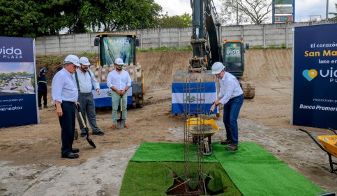 Colocan primera piedra de Vida Plaza en San Martín con inversión de $3.5 millones |