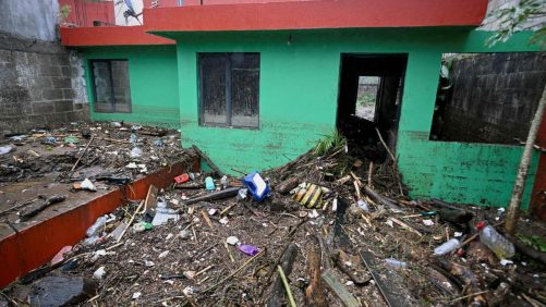 Lluvias torrenciales en México: 47 muertos, los rescatistas intentan reabrir carreteras