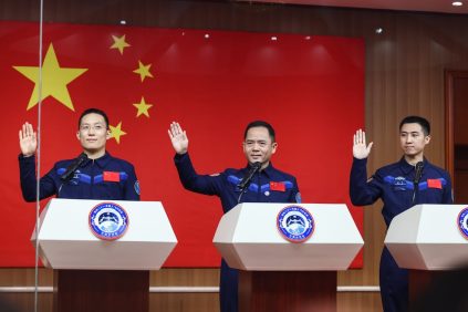 China se prepara para ir al espacio con un equipo inédito: su astronauta más joven y cuatro ratones | Internacional | Noticias