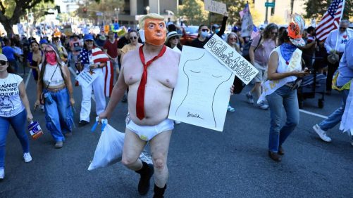 [EN IMAGES] Millones de estadounidenses se manifiestan contra Donald Trump en todo el país