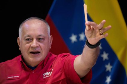 El líder chavista Diosdado Cabello celebra el 'no' a la propuesta de instalar bases militares extranjeras en Ecuador | Internacional | Noticias