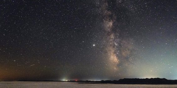 Conjunción de planetas 2025: cuándo ver a Mercurio y Venus juntos en el cielo | Internacional | Noticias