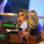 «Monchichi, cuerpo de cumbo combinada con tecomate», diputada de ARENA recurre a expresiones de violencia contra la mujer |