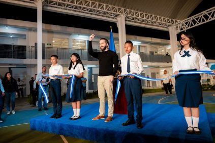 Presidente Nayib Bukele inaugura 70 centros educativos y beneficia a más de 11,000 estudiantes en El Salvador |