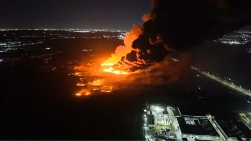 Explosión en planta química desata un enorme incendio y obliga a evacuar barrios en Ezeiza, Argentina | Internacional | Noticias