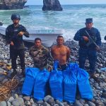 Autoridades de El Salvador dan persecución a narcolancha y capturan a dos extranjeros |