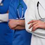 Médicos en Canadá protestan y se niegan a cumplir esta ley de Quebec: “No se le puede pedir a un sistema sobrecargado que atienda a más pacientes” | Internacional | Noticias