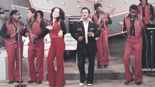 por 60 años ha encendido las velitas y el inicio de la Navidad