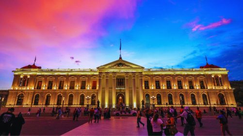 Economía salvadoreña crece 5.1 % en tercer trimestre de 2025 |