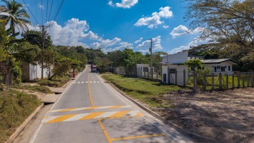 DOM beneficia a más de 10 mil habitantes del cantón Zacamil con modernización de calle |