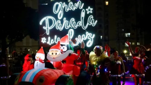 La Gran Parada de la Luz llega a su octava edición: estos son los detalles del desfile con brillo navideño y esencia carnavalera