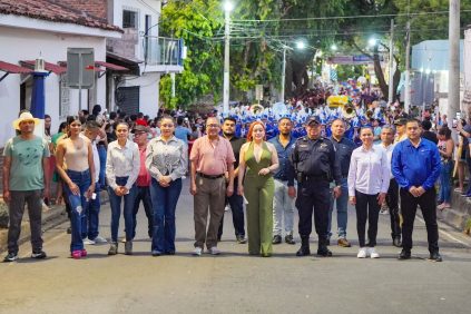 Desfile del correo deslumbra en La Unión Sur y anticipa un Carnavalón que promete ser histórico |