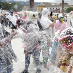 Juzgado de Pasto ordenó suspensión del talco en Carnaval de Blancos y Negros, pero en la Alcaldía lo admitirán con ciertas restricciones