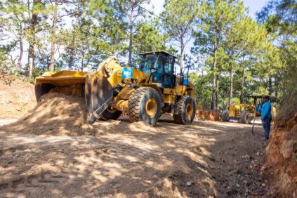 DOM avanza con los trabajos de transformación vial entre Citalá y Metapán |