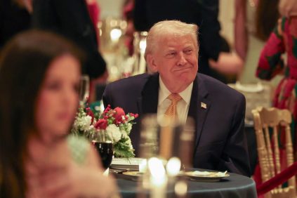 Donald Trump desea una feliz Navidad a todos, 'incluida la escoria de la izquierda radical' | Internacional | Noticias