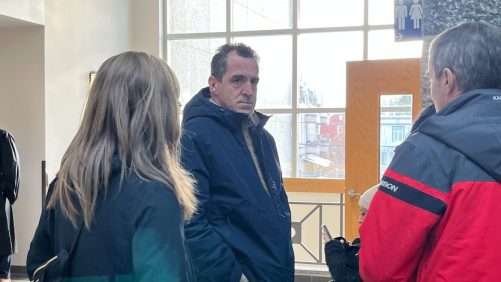 Retorcido esquema de falso merodeador: 21 meses de prisión para un ex campeón de rodeo que aterrorizó a su pareja