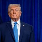 Trump dice que Irán quiere "negociar" mientras aumenta el número de muertos en protestas