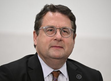 CAQ leadership: Bernard Drainville to run to succeed François Legault