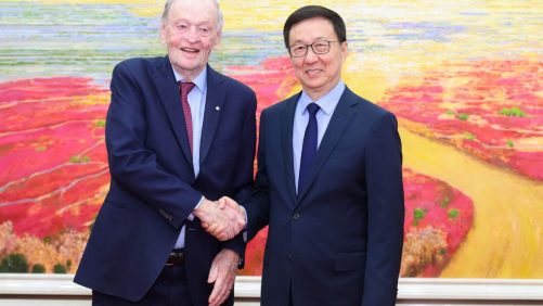 Jean Chrétien fue a preparar el terreno para Mark Carney en China