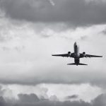 Indonesia: un avión con 10 personas a bordo desaparece del radar y se inicia la búsqueda